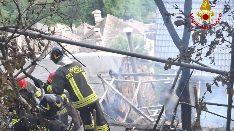 Incendio di un capanno a Falmenta, subito spento dai Vvf
